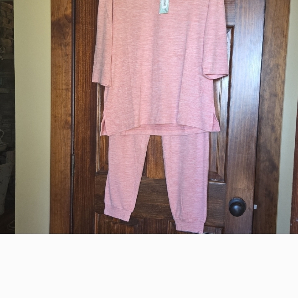 Pink Lounge Set